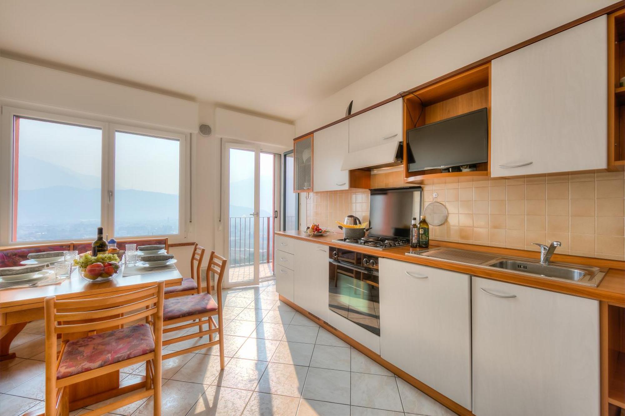 Lake View Dom-Us Apartment - Happy Rentals Riva del Garda Exterior photo