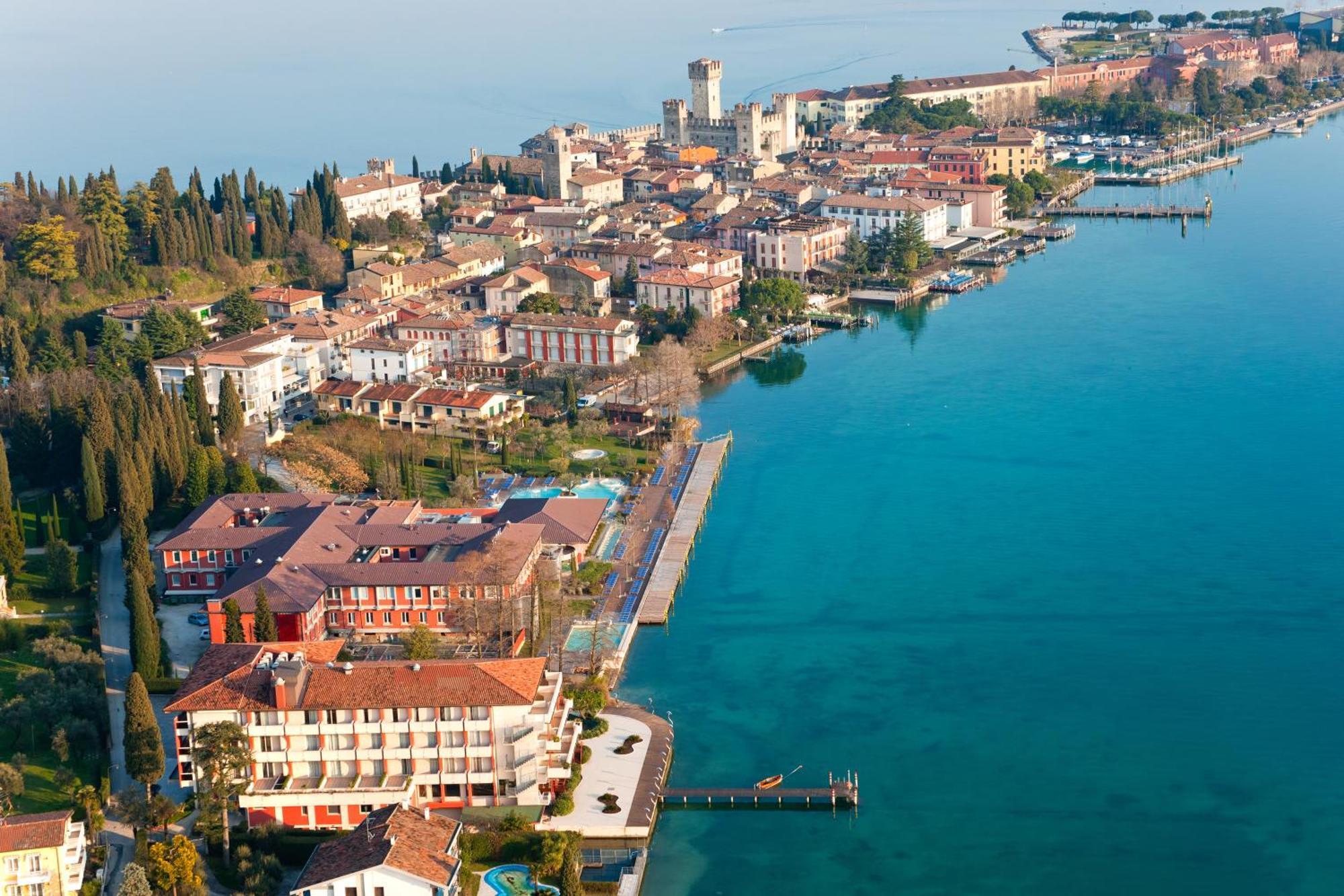 Lake View Dom-Us Apartment - Happy Rentals Riva del Garda Exterior photo